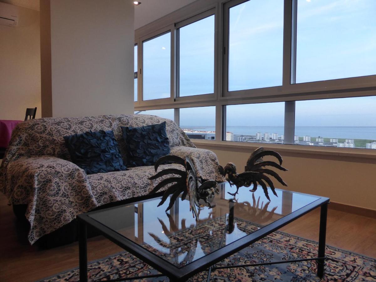 A View To The River Tejo - Sixtyfive Boutique Home Lisboa Εξωτερικό φωτογραφία